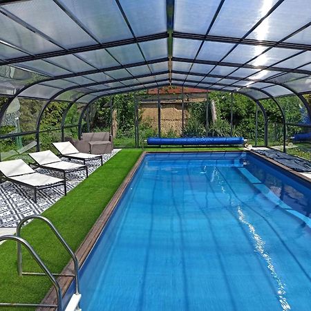 La Petellerie, Maison De Campagne Avec Piscine Pour Un Sejour Detente Moyon Luaran gambar