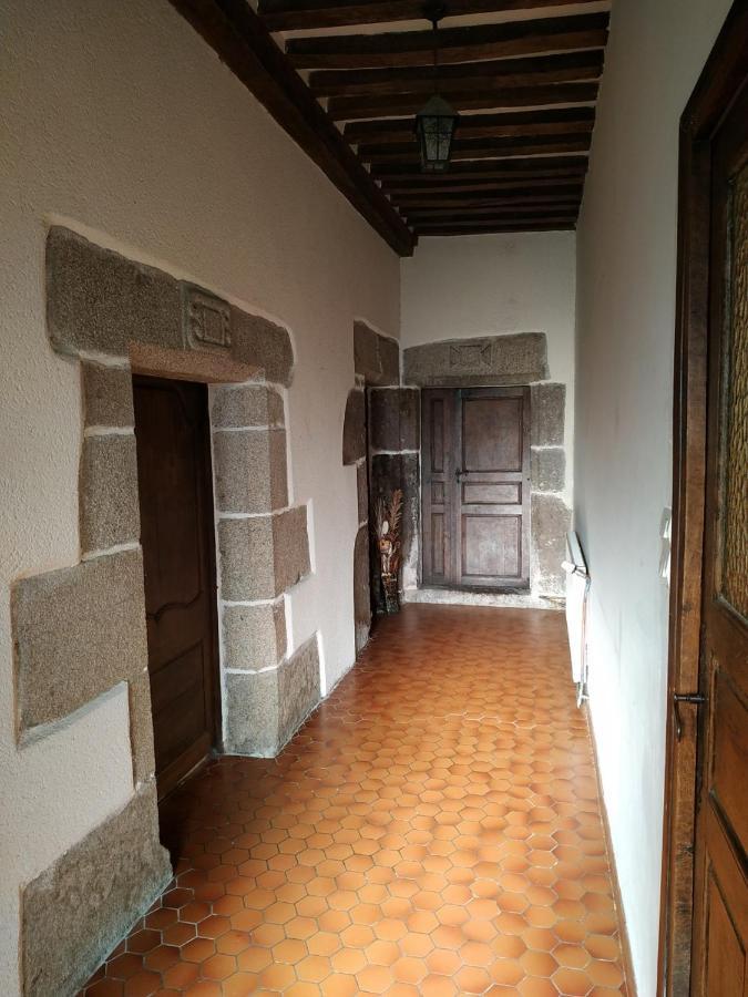 La Petellerie, Maison De Campagne Avec Piscine Pour Un Sejour Detente Moyon Luaran gambar