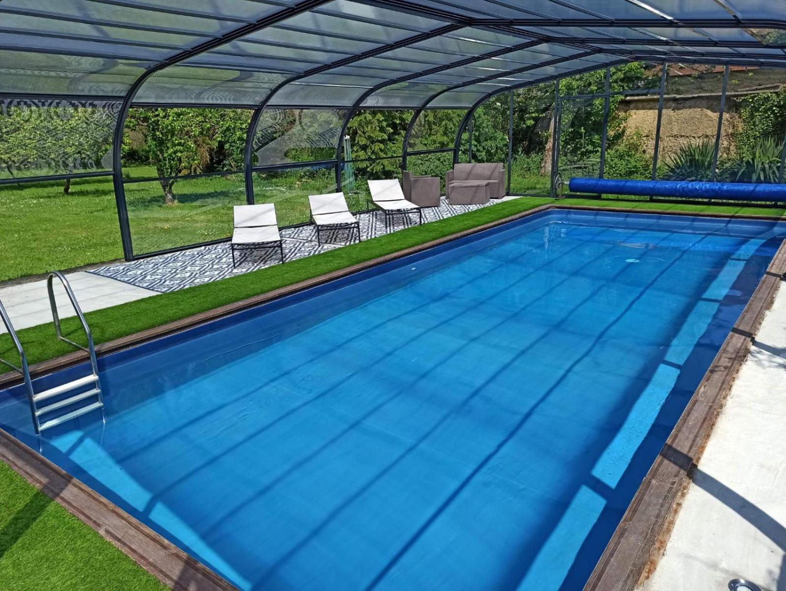 La Petellerie, Maison De Campagne Avec Piscine Pour Un Sejour Detente Moyon Luaran gambar